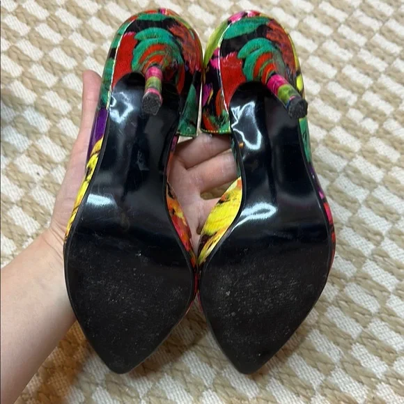 STEVE MADDEN Colorful Floral Stiletto Heels ๐บ ๐ - Picture 4 of 4